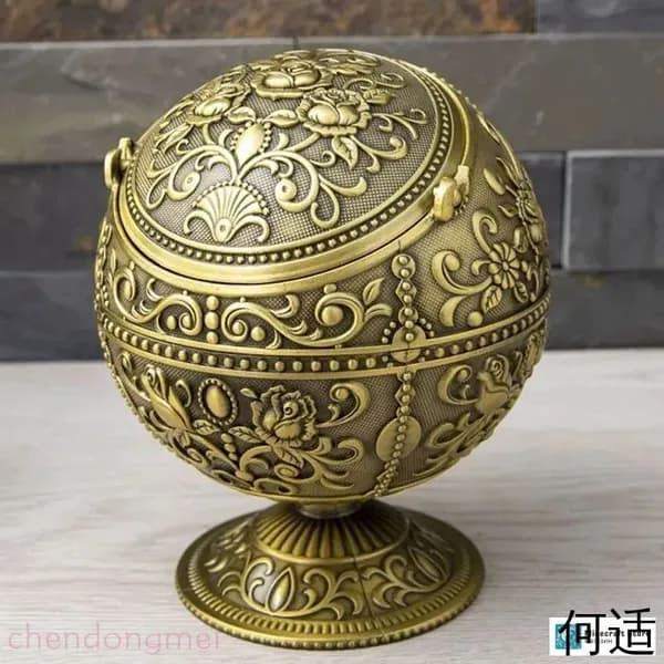 винтажная пепельница (с крышкой)