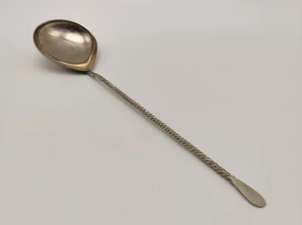 Винтажная салатная ложка с узорной ручкой (витая). Мельхиор. СССР. 1970-1980 гг.
