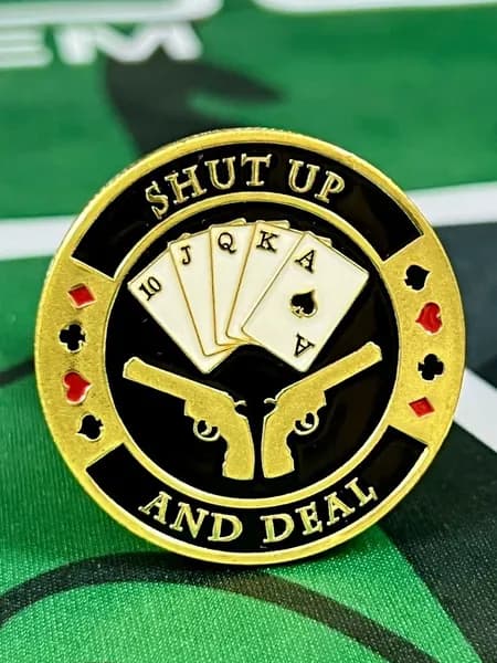 Хранитель карт Shut up and deal