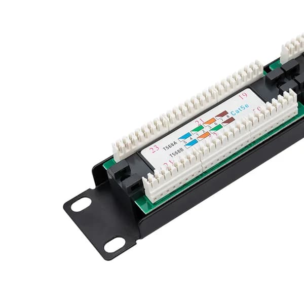 Патч-панель Rexant 04-0021 19" 1U 24xRJ45 кат.5E UTP