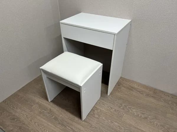 Туалетный столик с пуфиком Микс-4