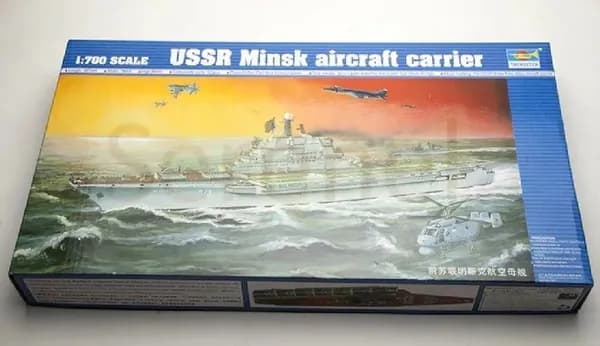1/700 05703 СССР Авианосец Минск Корабль