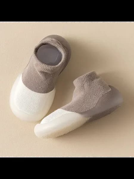 Детские кроссовки BeBeBe