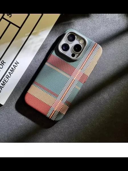 Чехол для iPhone 16 Pro в клетку, style 1