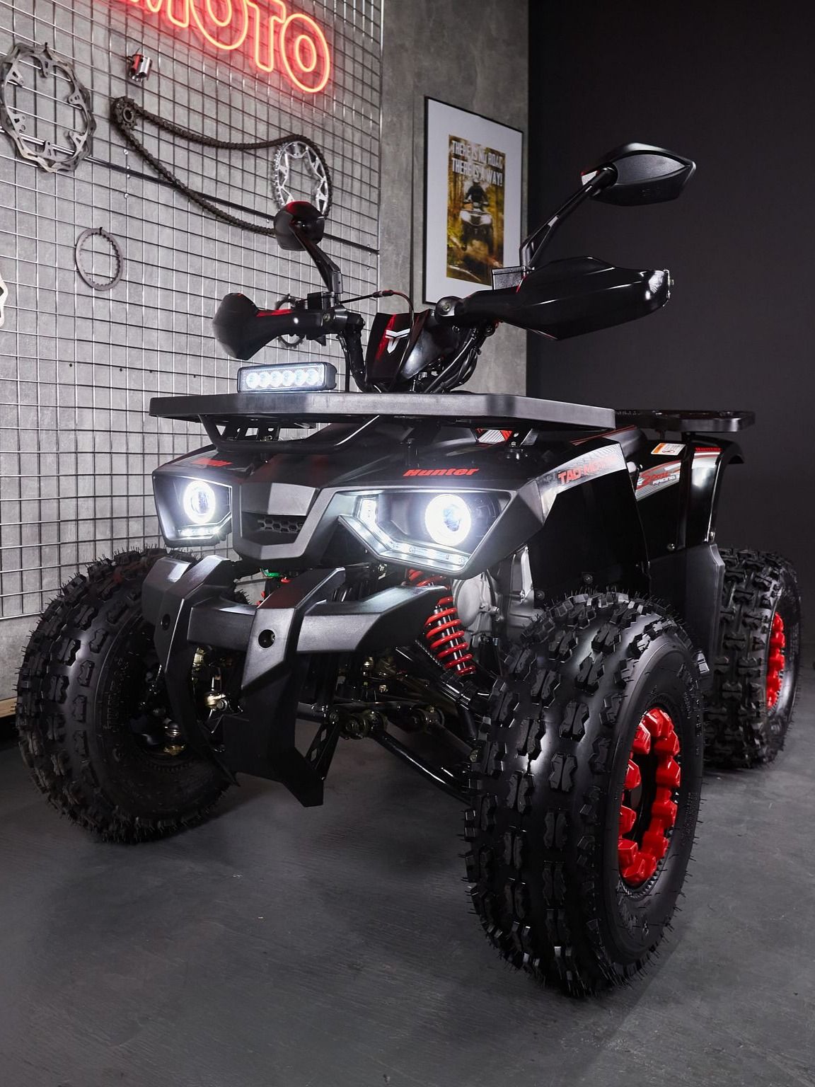 Квадроцикл Avantis Hunter 8 NEW Lux 2025 - Чёрный