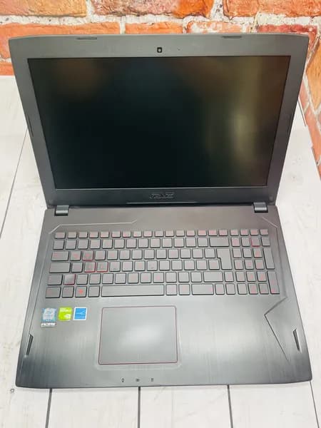FX502V, Intel Core i5 6300HQ, GeForce GTX 1060 3G Игровой ноутбук 15.6", RAM 8 ГБ, SSD 256 ГБ, Windows Pro, Русская раскладка