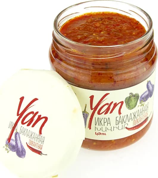 Икра баклажанная пикантная Yan, 470 г