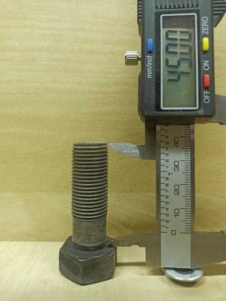 Болт маховика ЯМЗ-7511 236-1005127
