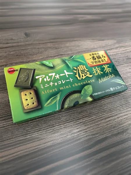 Печенье Alfort Mini Премиум с шоколадом со вкусом чая матча Bourbon, 60 гр
