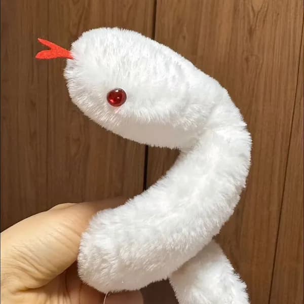 Мягкая игрушка белая змейка, символ года