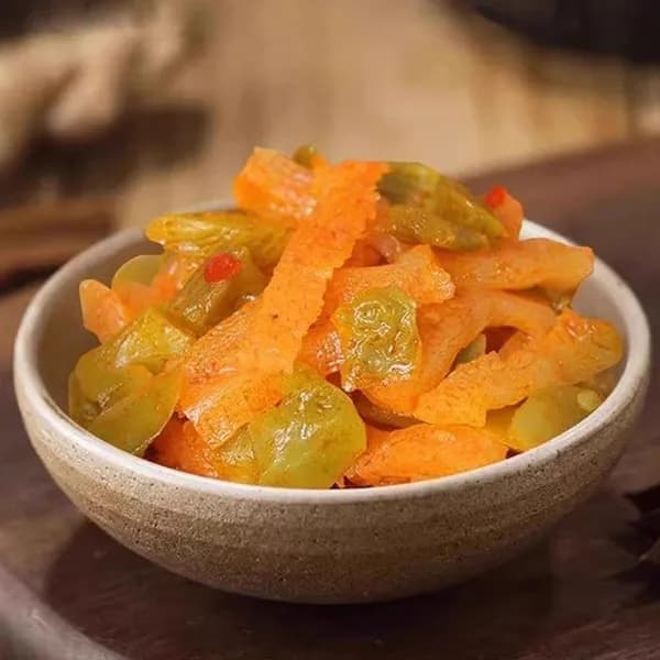 Острый пряный овощной салат из коньяка с хрустящей текстурой для офиса