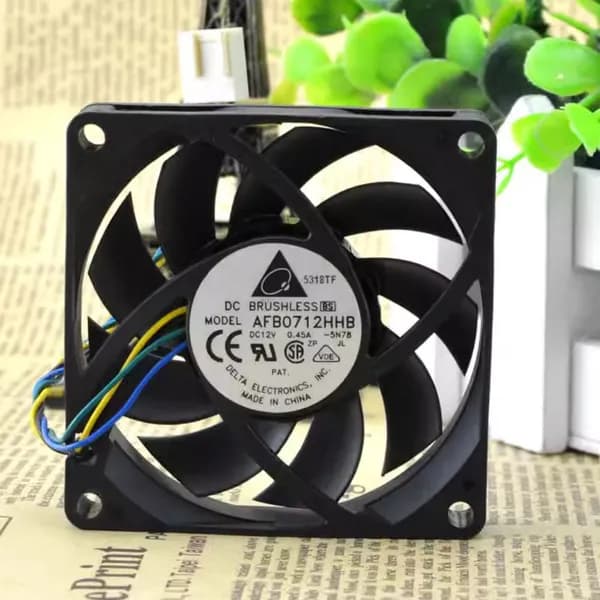 AFB0712HHB 12 В 0.45A 4-контактный PWM вентилятор с шарикоподшипником 70 * 15 мм