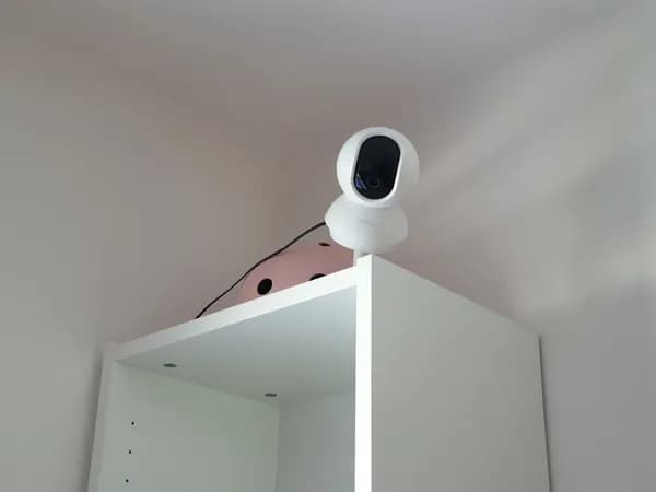 Кронштейн для камеры Tapo C200, C210, C220 под углом 45.