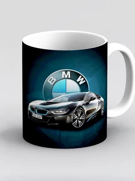 Кружка BMW БМВ на фоне логотипа
