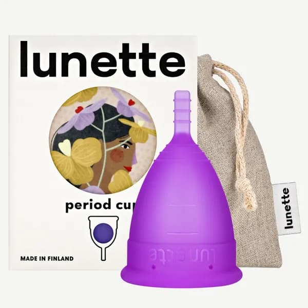 Менструальная чаша Lunette фиолетовая Model 2 размер L