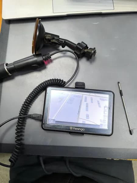 Навигатор Prestigio 5250