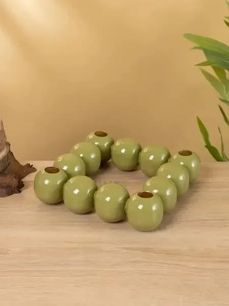 Элегантный подсвечник с шарами для уютных вечеров