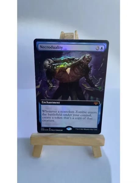 Высококачественная игровая карта Magic The Gathering, подходящая для семейных и дружеских посиделок, поставляется в прозрачном наборе.