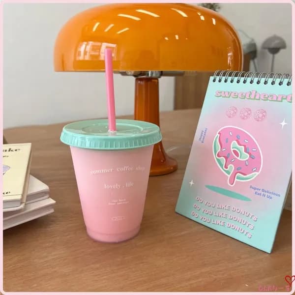 Пластиковая чашка для воды Небольшая летняя кофейня