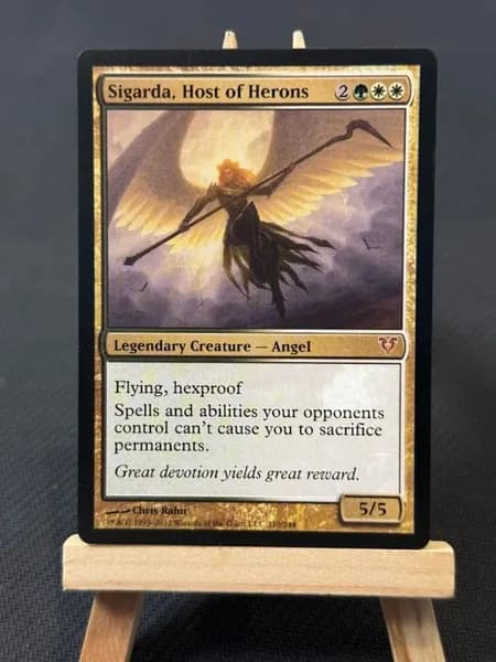 Заголовок: Волшебство в твоих руках: Уникальная карта Magic: The Gathering (MTG) с защитным протектором в подарок!
