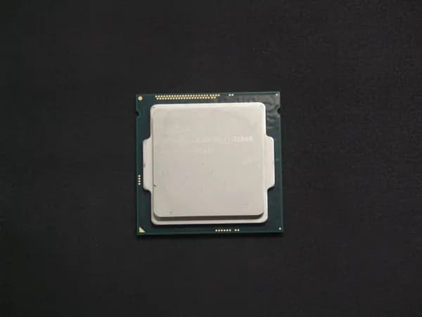 Intel Процессор Celeron G1840 SR1VK OEM (без кулера)