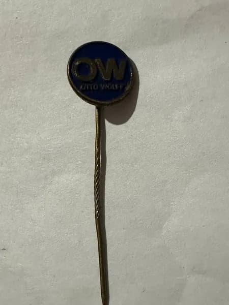 Винтажный значок OW-Otto Wolff , корпоративный рекламный значок, Германия, 5х1,5 см