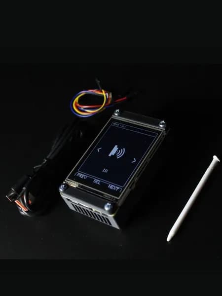 ESP32 Marauder в корпусе, встроенный АКБ. Черный.