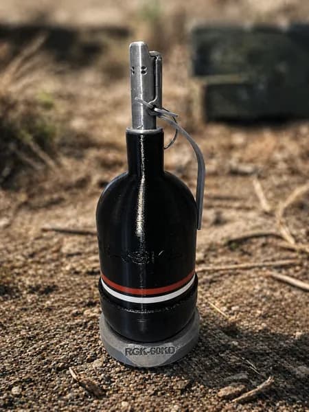 Макет пластиковый гранаты комбинированной РГК-60КД (условно разборная)