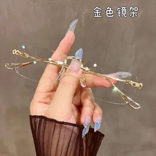 У Zara Wang Yibo такие же сверхлегкие очки королевской сестры без границ, женская близорукость, мужской антисиний свет, золотая оправа с расширенным смыслом.