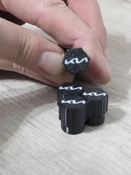 Колпачки на ниппель с маркировкой колес, 4шт