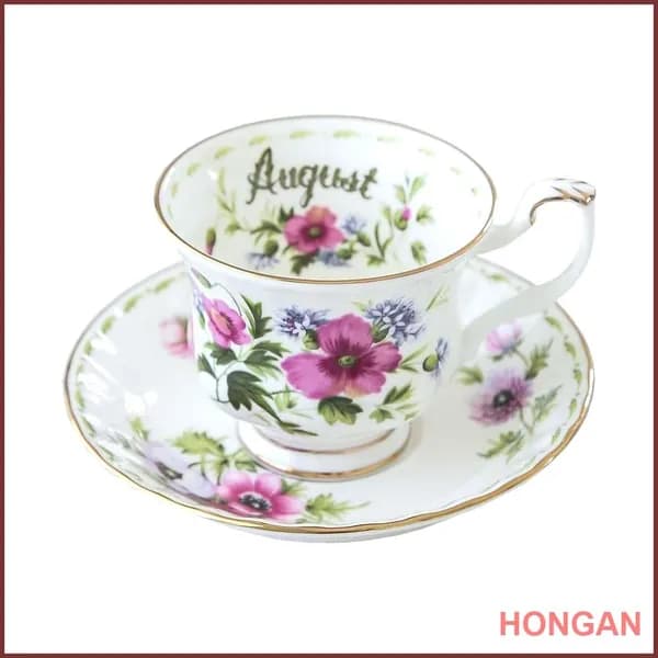 Чайная пара Royal Albert. Серия "Цветок месяца". Англия. Костяной фарфор. Клеймо 70-е гг. Сузуран в мае