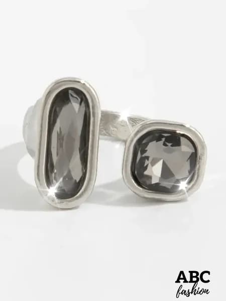Кольцо бижутерия с кристаллом имитация Swarovski