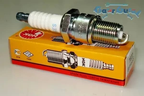 NGK Свеча зажигания арт. 7822 /BPR6ES/, 1 шт.