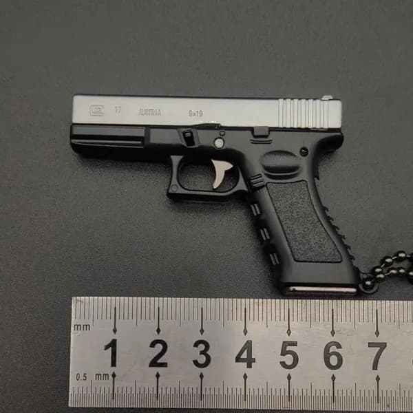 Брелок Glock 17 P18C коллекционный/разборный PUBG/CS GO/Fortnite/APEX
