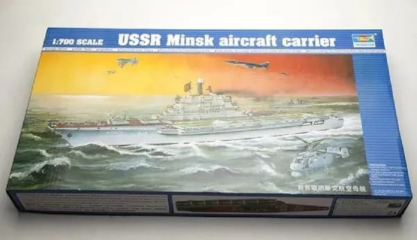 1/700 05703 СССР Авианосец Минск Корабль