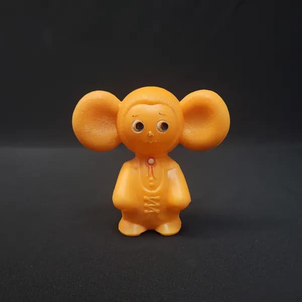Игрушка пластмассовая винтажная, СССР. Фигурка Чебурашки оранжевого цвета