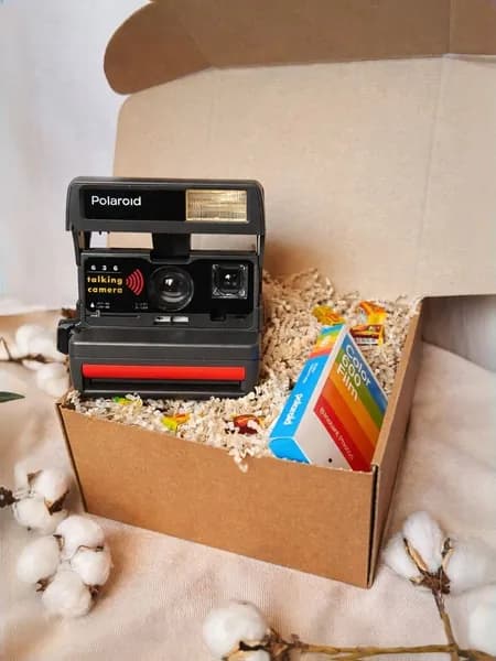 Фотоаппарат мгновенной печати винтажный говорящий Polaroid 636 Talking Camera + кассета. Подарочный набор. Подарок девушке, парню, подруге, мужчине, женщине.