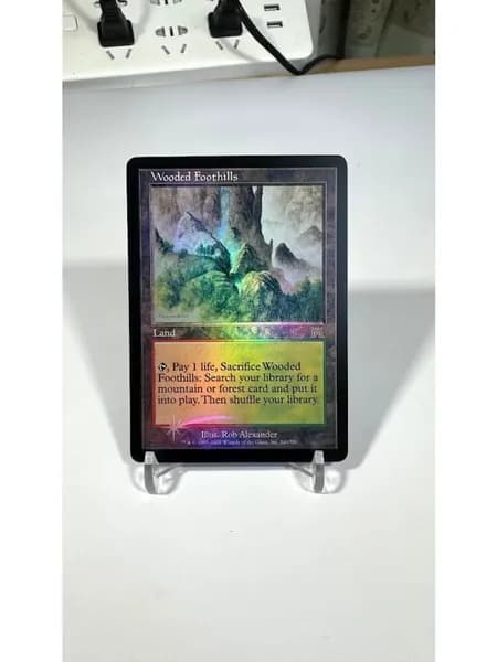 Высококачественная игровая карта Magic The Gathering, подходящая для семейных и дружеских посиделок, поставляется в прозрачном наборе.