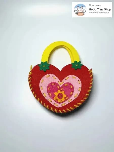 Сумочка из фетра в форме сердца "Сшей сам"