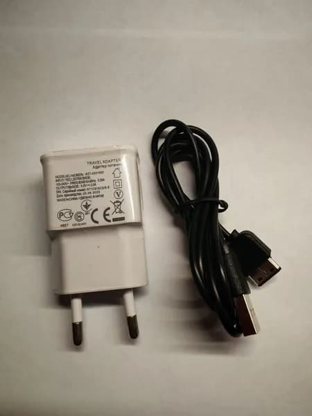Мобильный телефон -Зарядное устройство + USB Кабель SAMSUNG D880 (0.5А-2А) APCBS10BBE, APCBS10BSE, ATADS10EBE -1 метр, черно-серый