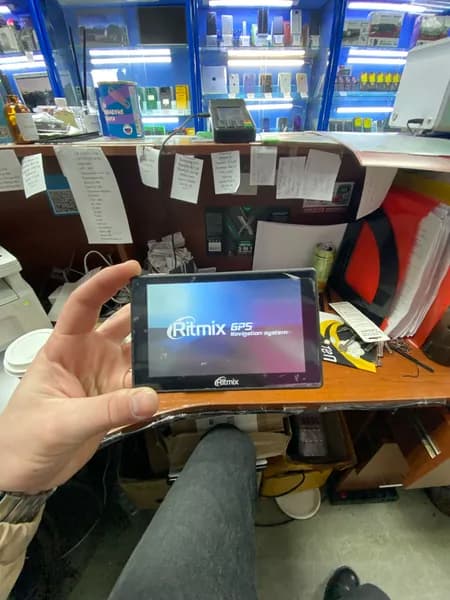 Навигатор Ritmix 565. Товар уцененный