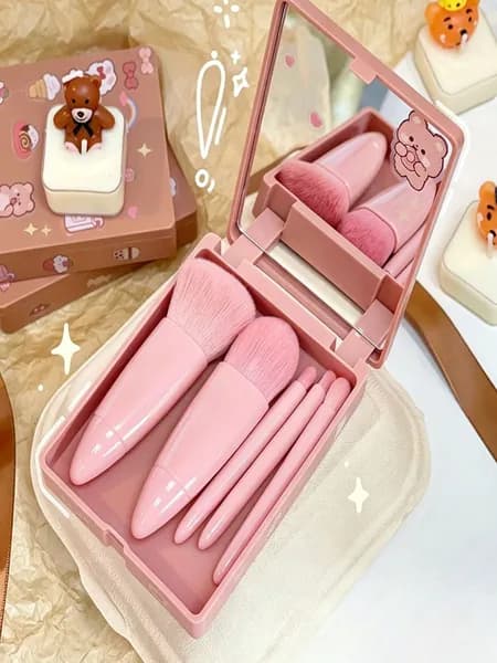Кисть косметическая Для теней