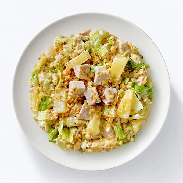 Салат с курицей и ананасами 180 г, Ozon fresh