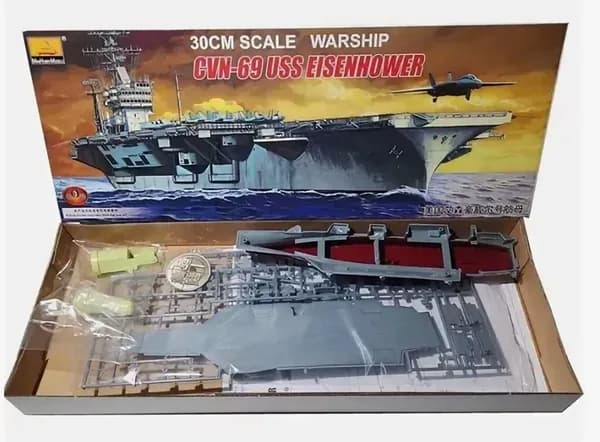Сборная модель авианосца Эйзенхауэр CVN-69 США Нимиц класса 1:1200