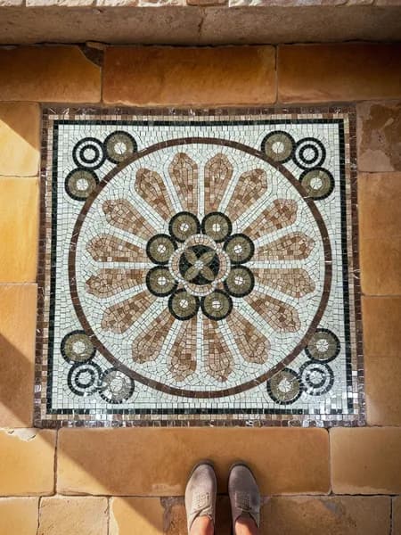 Мозаика из камня 100 см x 100 см, размер чипа: нестандартный мм