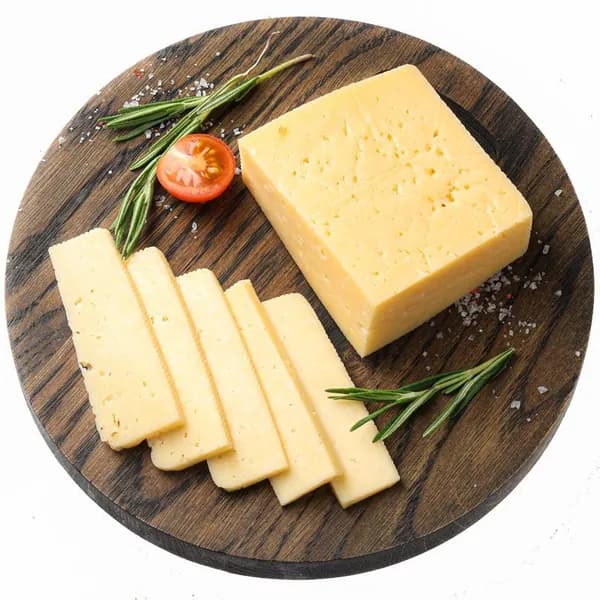 Сыр Tilsiter 45% жир. Деликатеска 250г