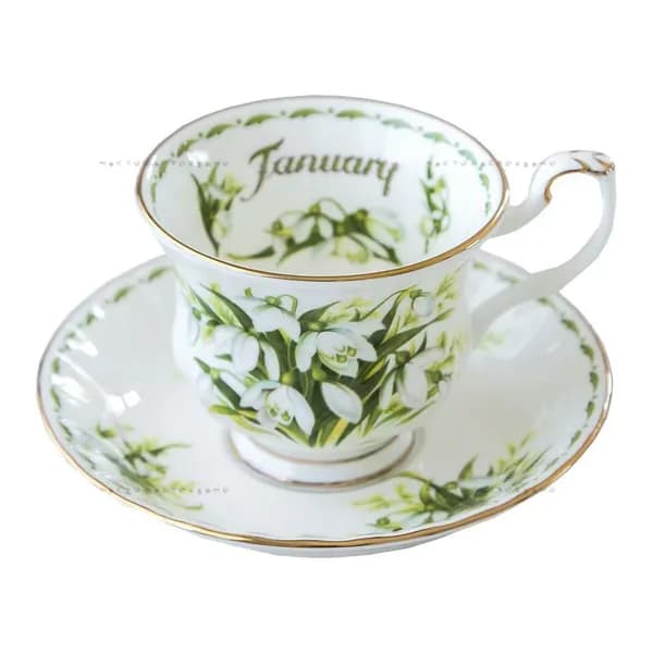 Чайная пара Royal Albert. Серия "Цветок месяца". Англия. Костяной фарфор. Клеймо 70-е гг. Подснежник в январе