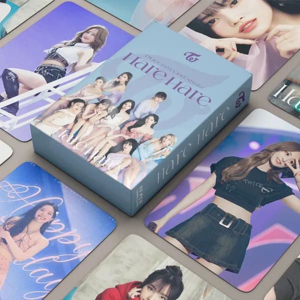 Карточки TWICE. Коллекционные товары популярной южнокорейской k-pop группы Twice Hare Hare