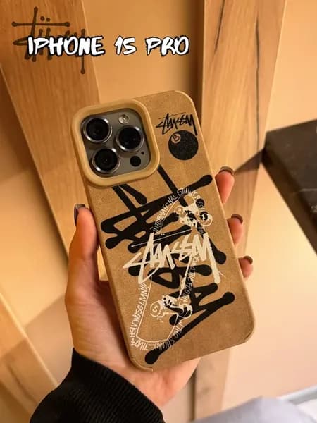 Чехол для iPhone 15 Pro с принтом STUSSY стусси