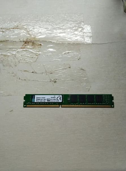 Оперативная память Оперативная память KVR13N9S8/4 0000007122494 - P004314 DDR3, 1 x 4 ГБ (KVR13N9S8/4 0000007122494 - P004314)